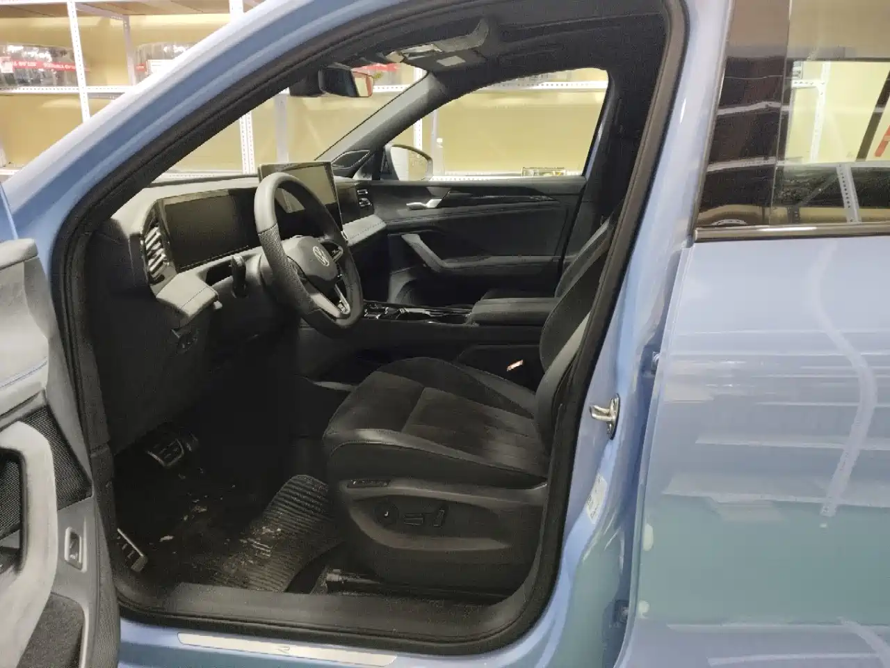 Volkswagen Tiguan L 2024 PRO 380TSI 4WD R-Line Premium Edition фото 4