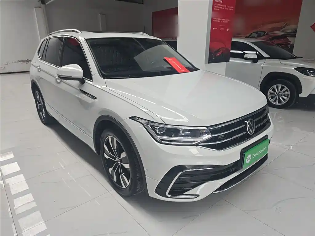 Volkswagen Tiguan L 2023 330TSI Auto 2WD R-Line Premium Edition фото 22