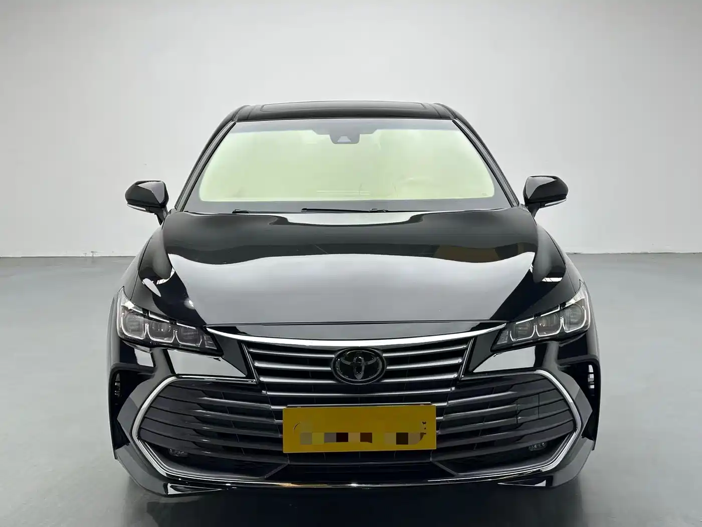 Toyota Avalon 2022 2.0L Luxury Edition фото 2