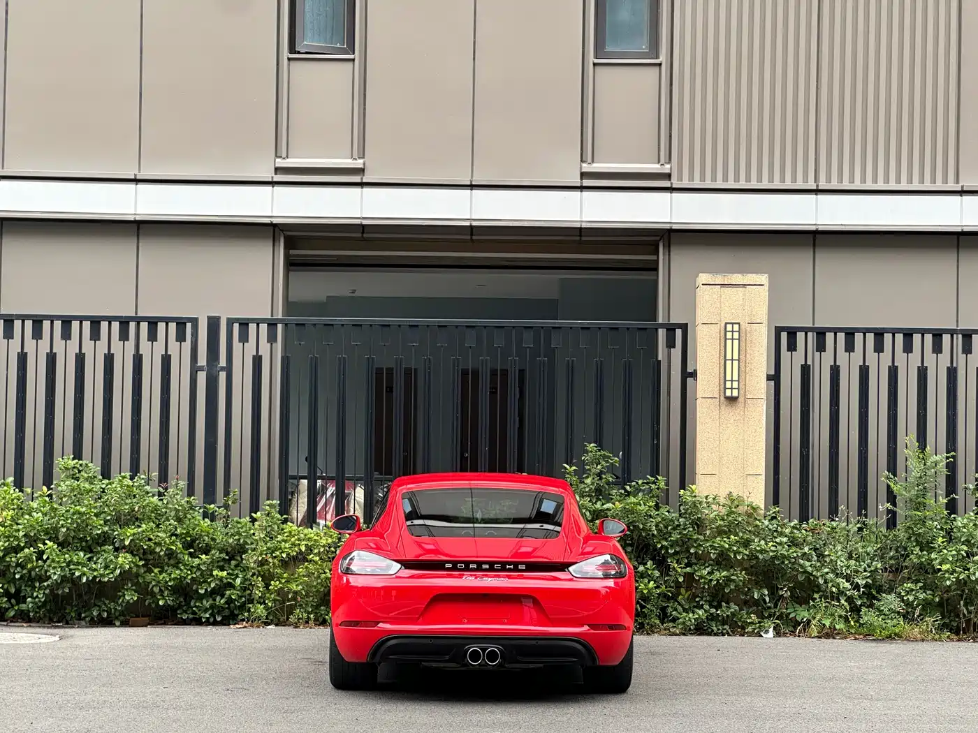 Porsche 718 2018 Cayman 2.0T фото 5