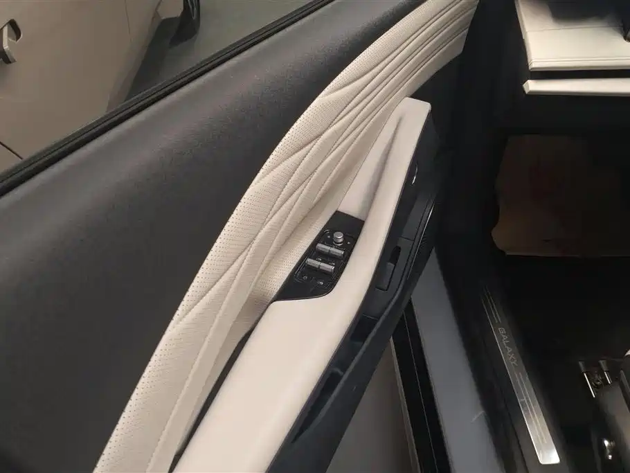 Geely Galaxy Galaxy E8 2024 665km RWD Starship Voyager Edition фото 7