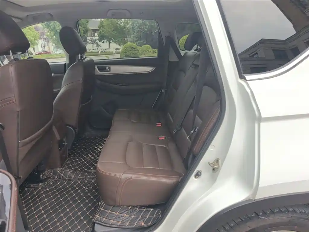 Dongfeng Fengxing Jingyi X5 2018 2017 Dynamic Series 1.5T CVT Premium