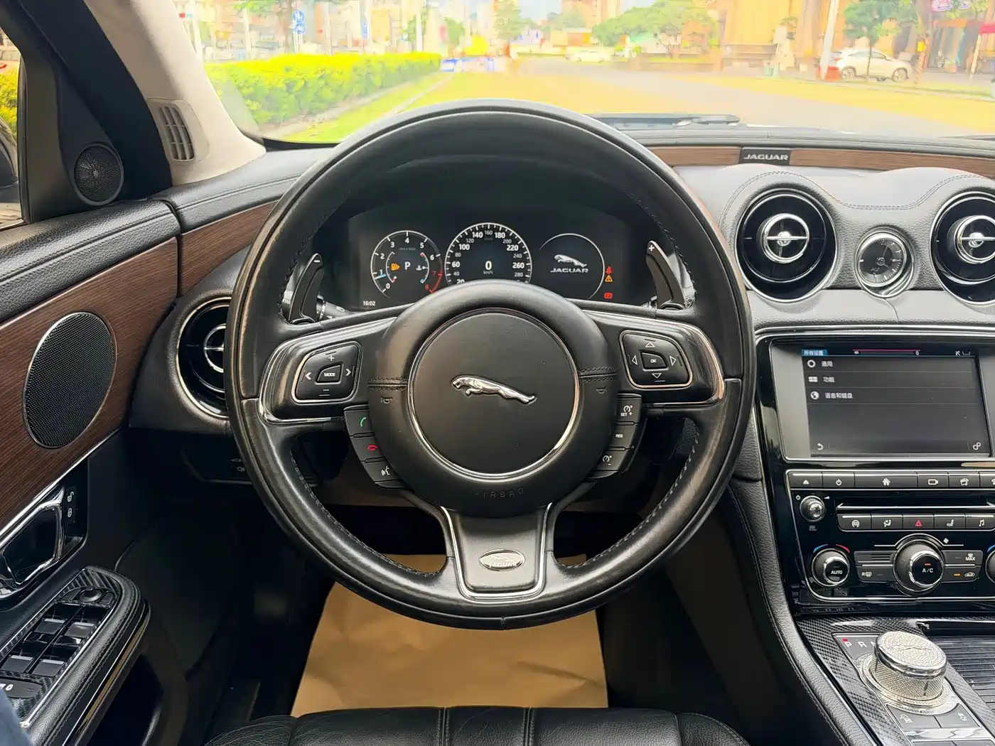 Jaguar XJ 2018 2016 XJL 3.0 SC 2WD Elegance Business Edition