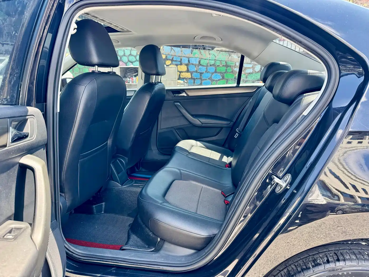 Volkswagen Santana 2015 1.6L Automatic Comfort Edition фото 6