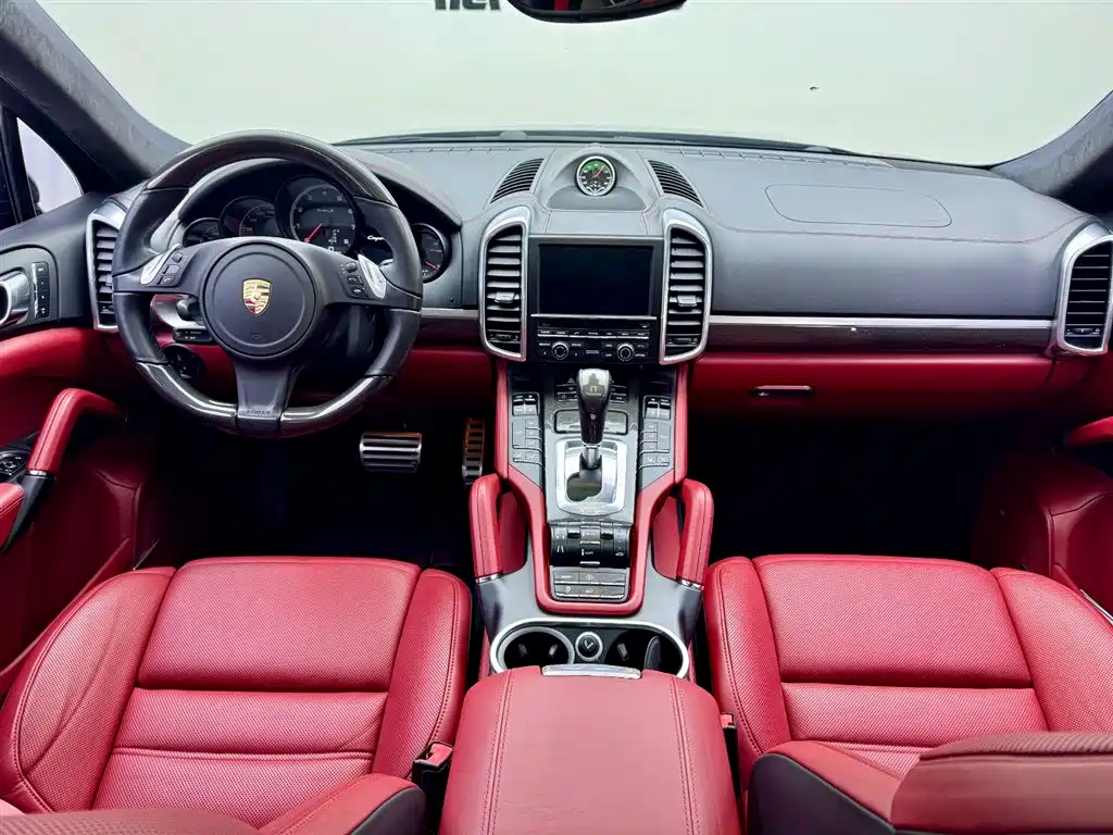 Porsche Cayenne 2013 Cayenne Turbo S 4.8T фото 19