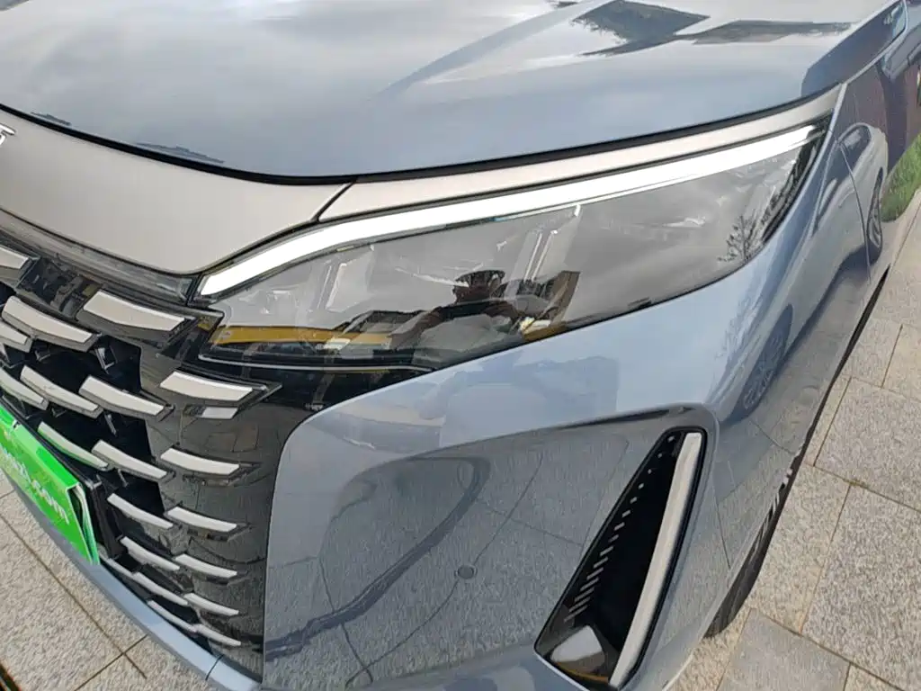 BYD Xia 2025 2025 DM-i 1.5T 180km Surpass Edition