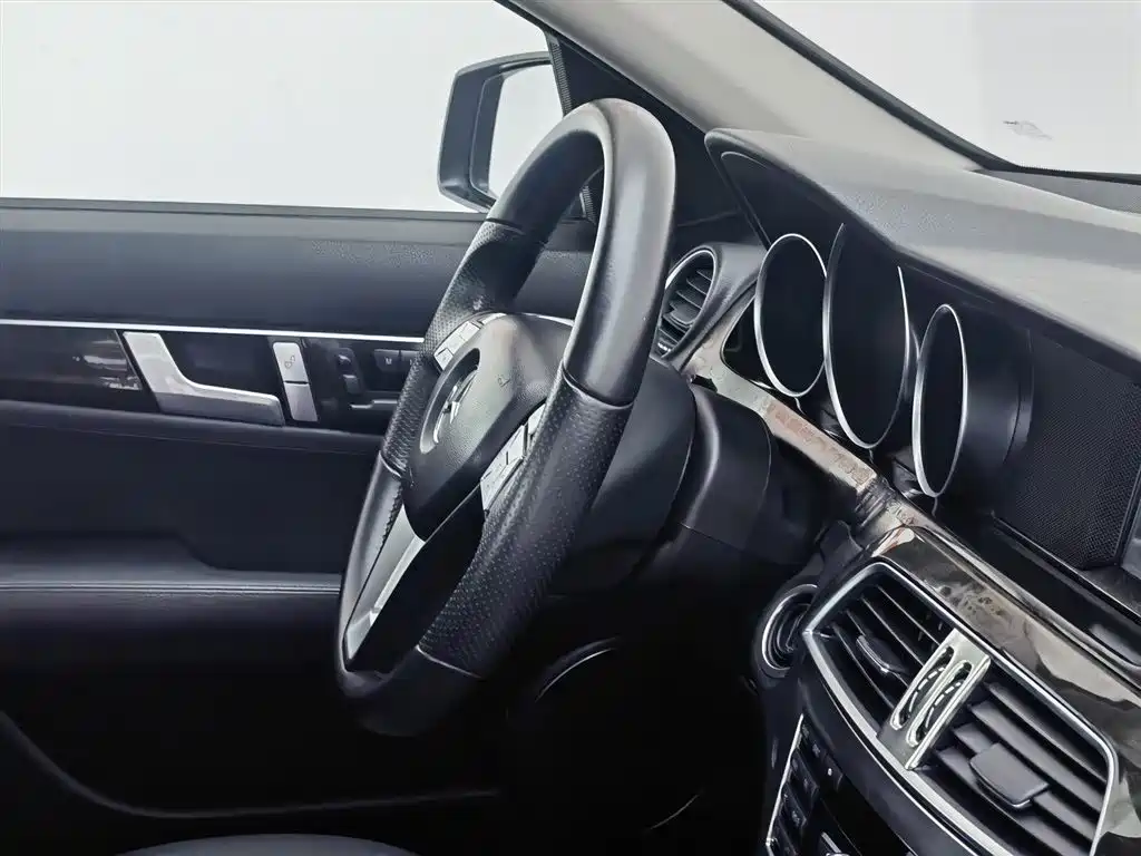 Mercedes-Benz C-Class 2013 C 260 Fashion Grand Edition фото 22