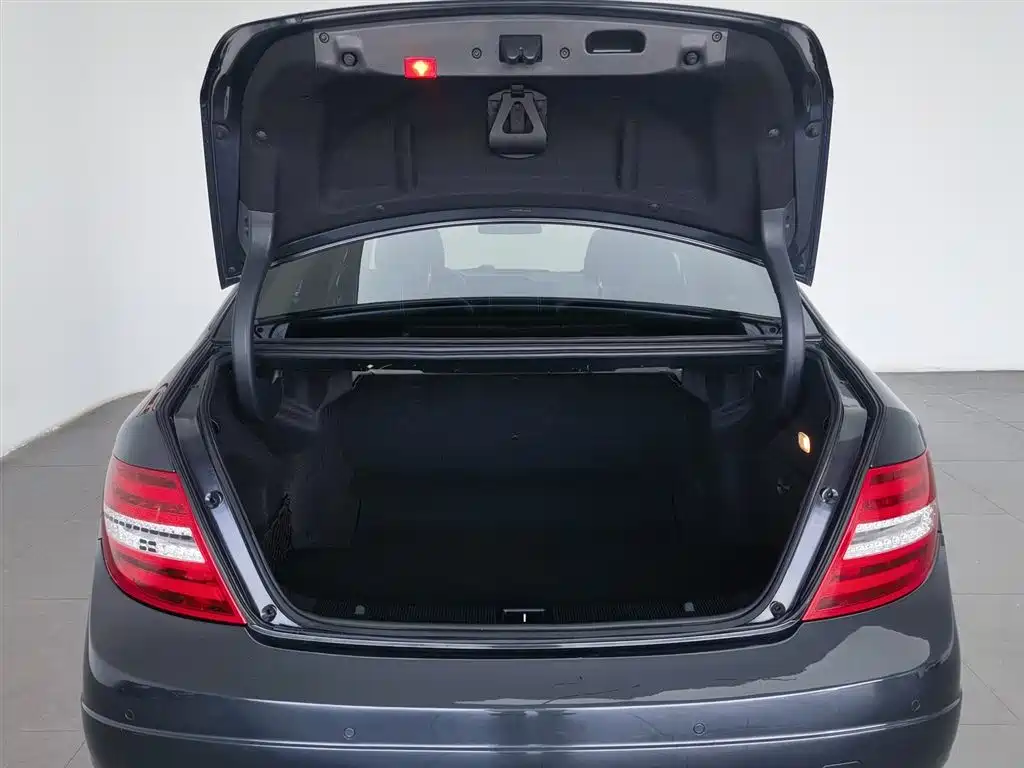 Mercedes-Benz C-Class 2013 C 260 Fashion Grand Edition фото 16
