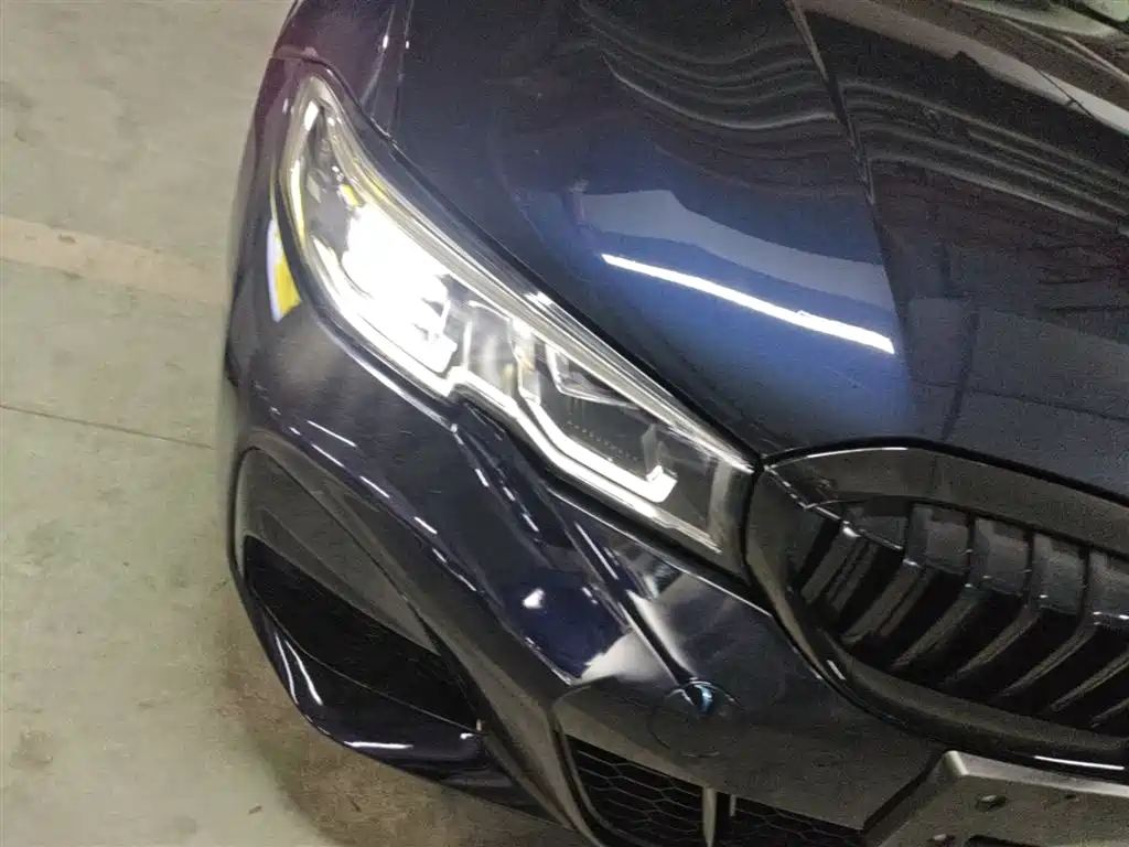 BMW 3-SERIES