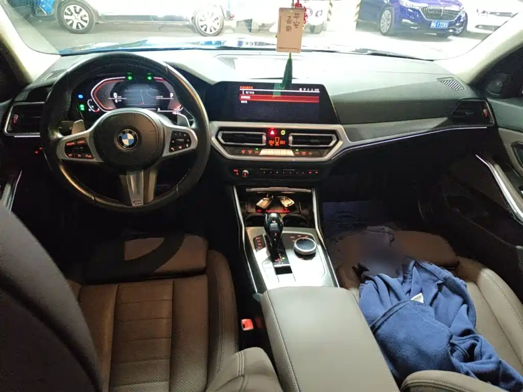 BMW 3-SERIES