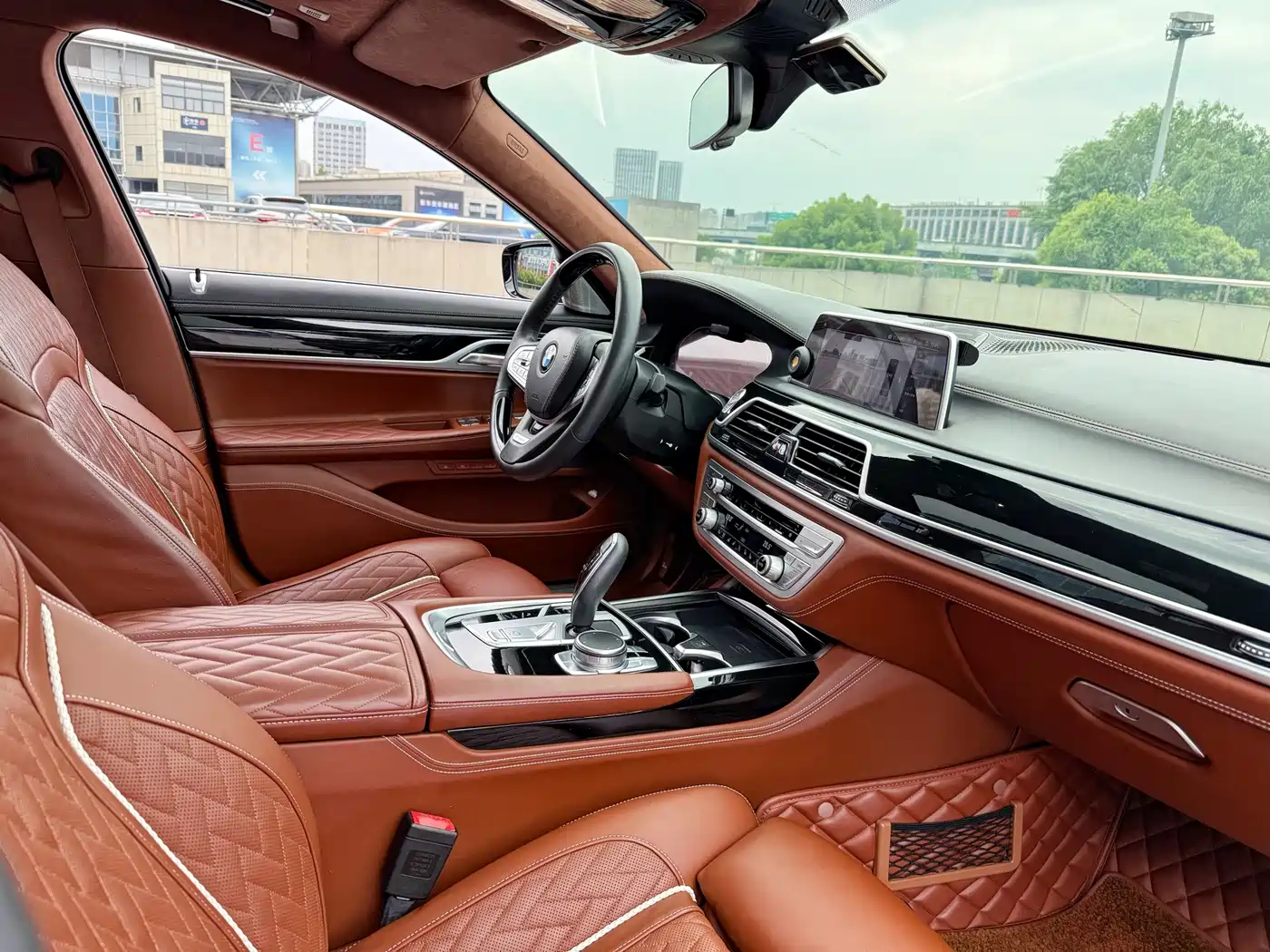 BMW 7 Series 2019 Facelift 740Li xDrive Executive Luxury Package фото 10