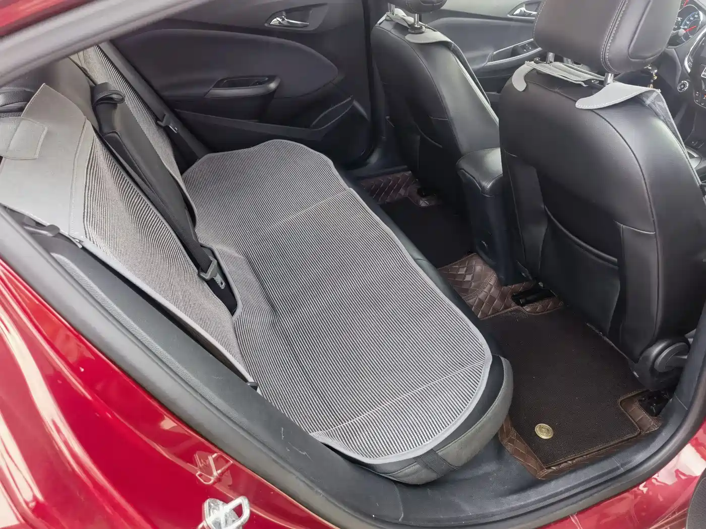 Chevrolet Cruze 2017 1.5L Manual Stylish фото 9