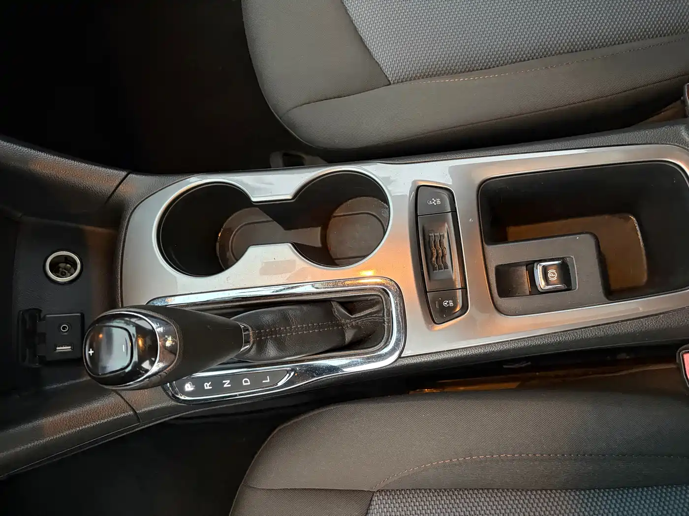 Chevrolet Cruze 2017 1.5L Automatic Pioneer Sunroof фото 13