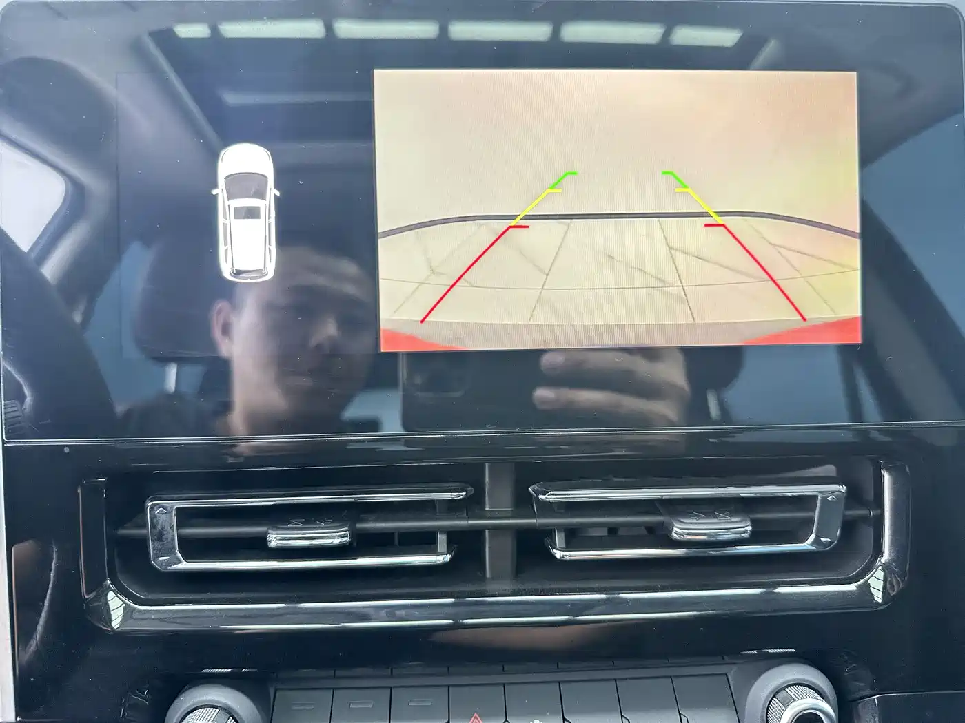 Haval M6 2023 PLUS 1.5T DCT Luxury Smart Connect фото 16