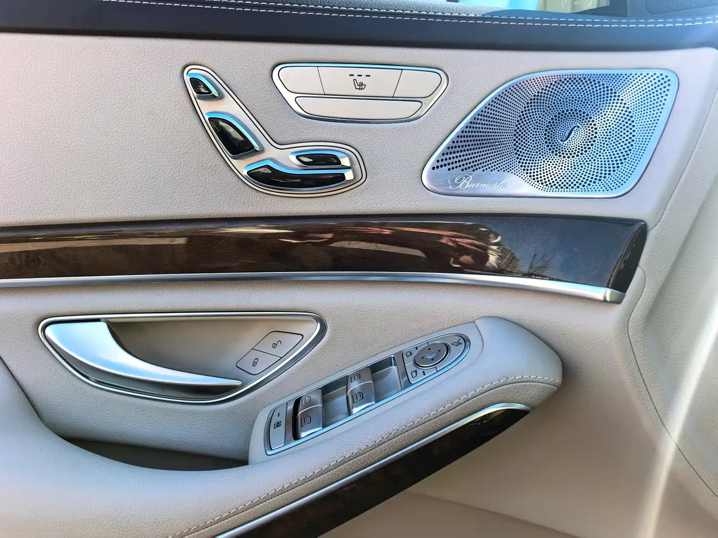 Mercedes-Benz S-Class 2015 S 400 L 4MATIC фото 17