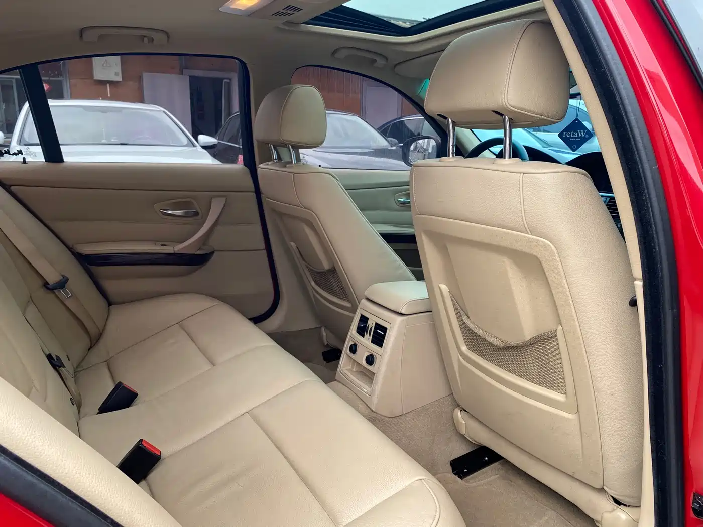 BMW 3 Series 2009 320i Luxury фото 10