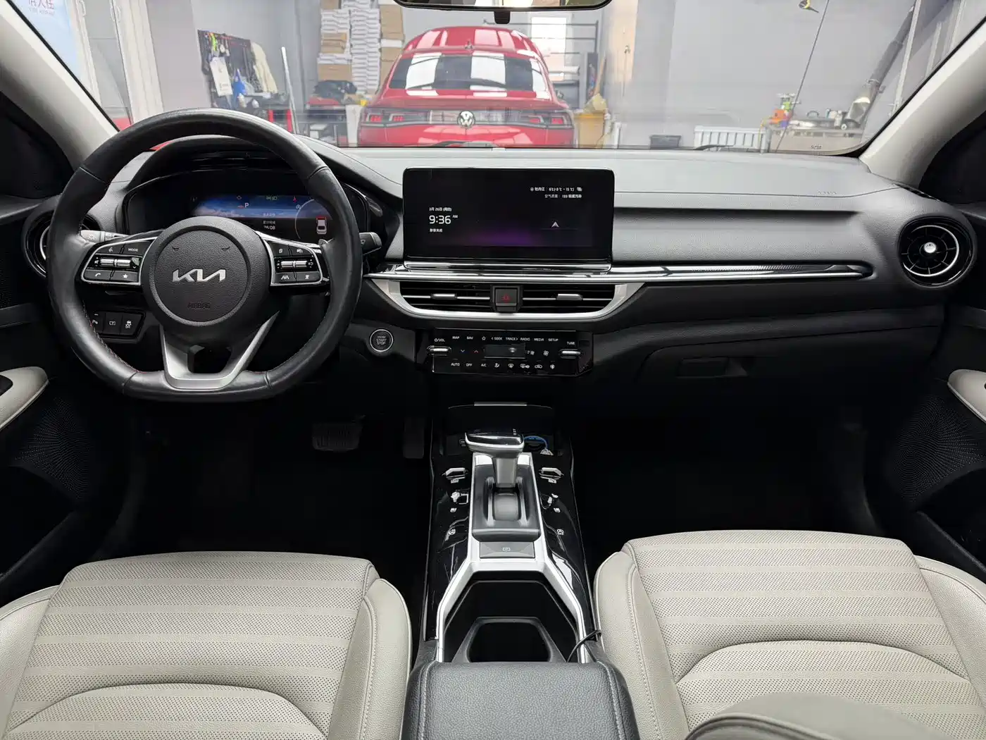Kia K3 2023 1.5L CVT Premium Edition фото 11