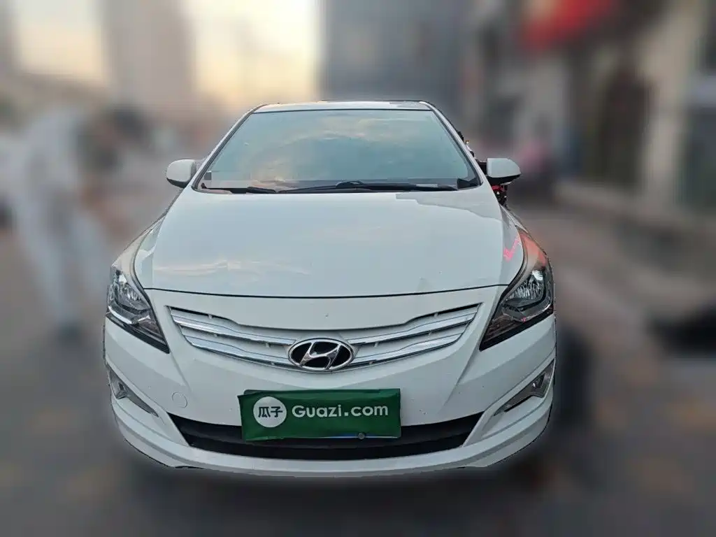 Hyundai Reina 2015 2014 Model 1.4L Automatic GLX