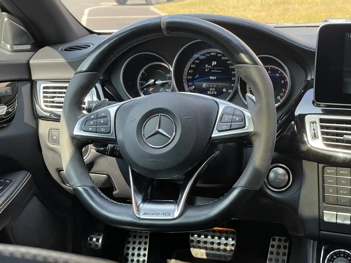 Mercedes-Benz CLS AMG 2015 AMG CLS 63 S 4MATIC фото 19