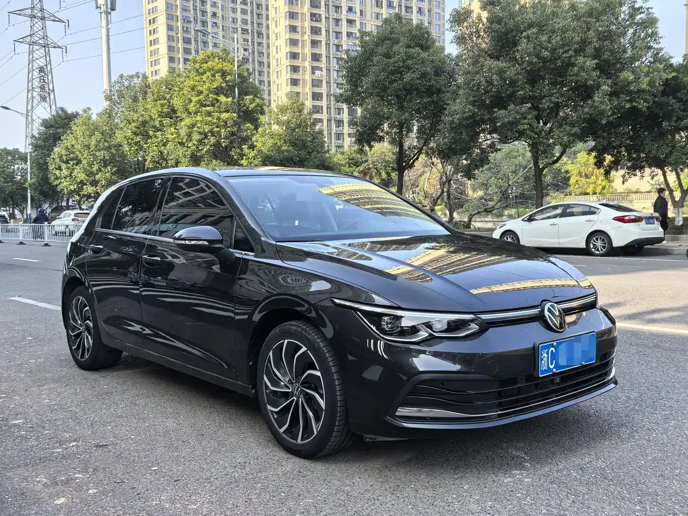 Volkswagen Golf 2023 280TSI DSG Pro фото 3