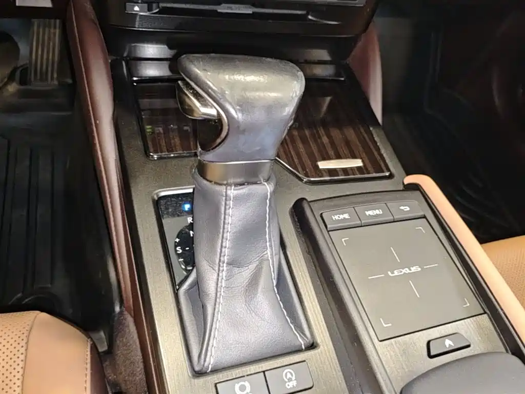 Lexus ES 2018 200 Luxury Edition China V фото 21