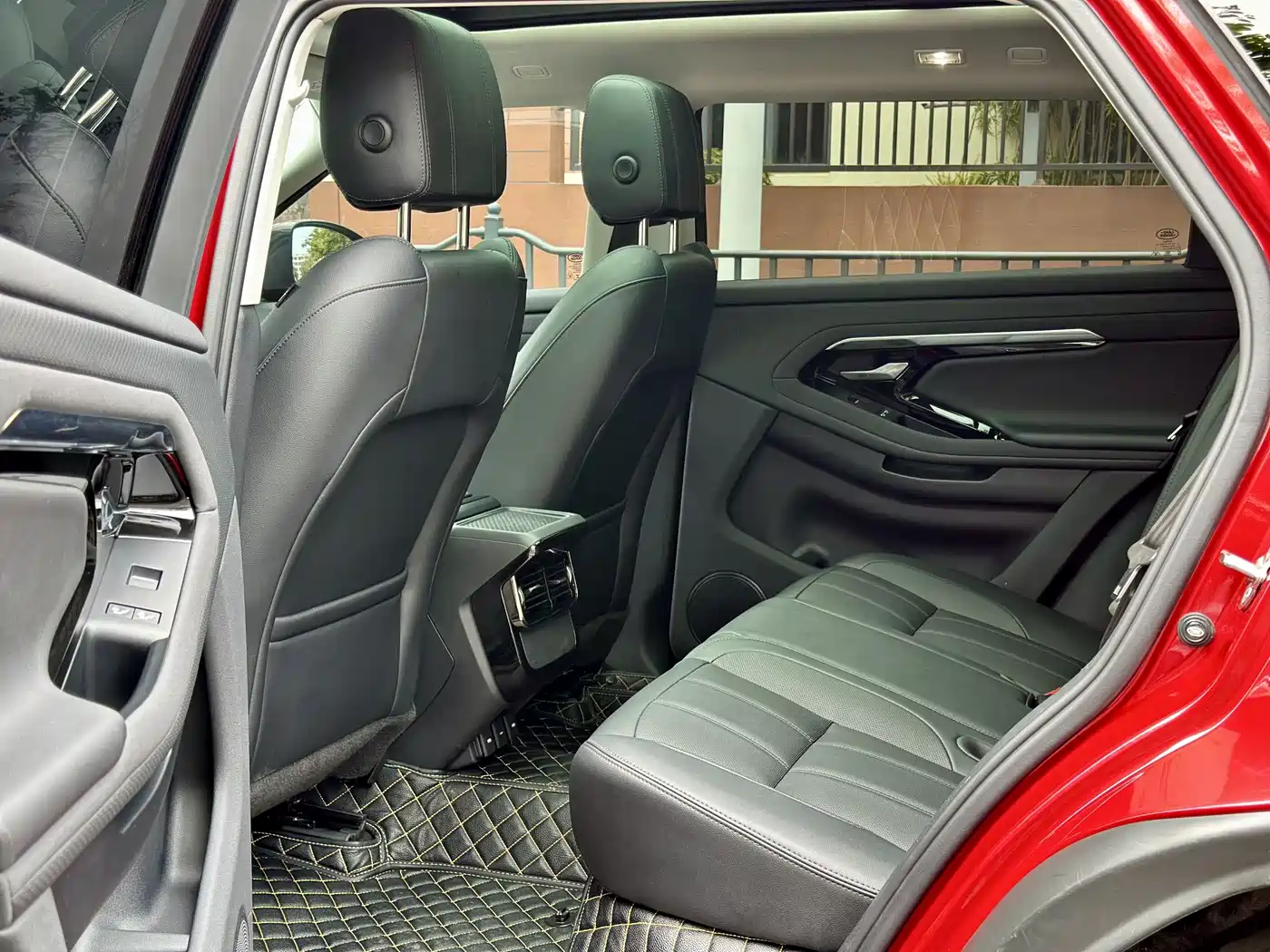 LAND ROVER RANGE ROVER AURORA