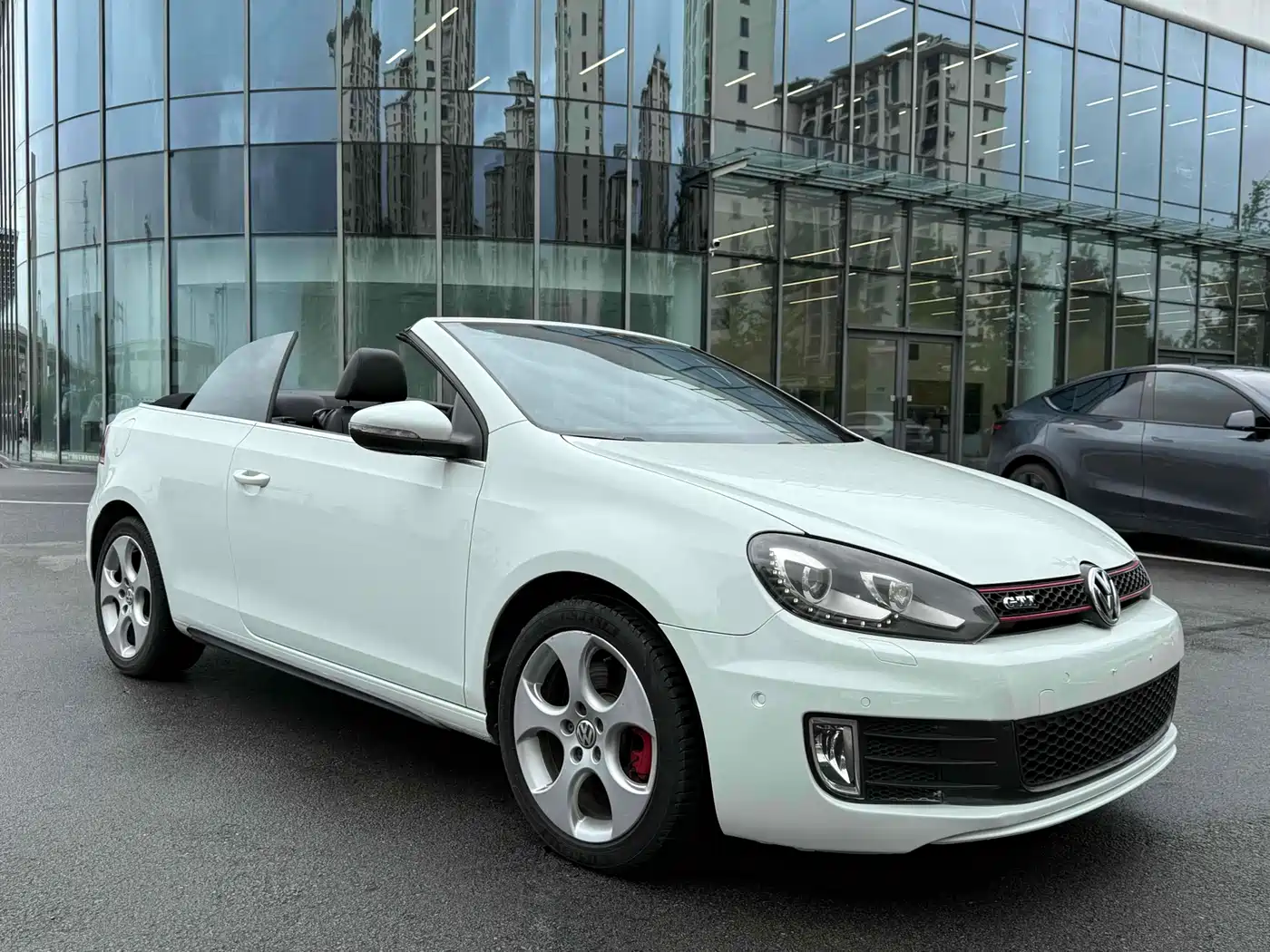 Volkswagen Golf (Import) 2013 2.0TSI GTI Convertible фото 3