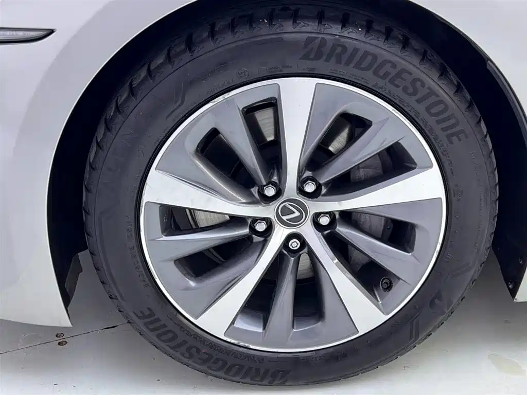 Lexus LS 2020 500h Excellence (China VI) фото 11