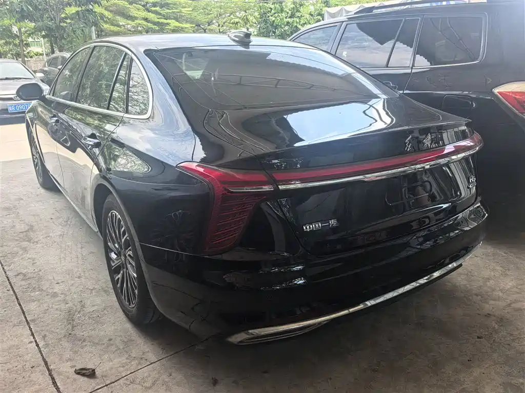 Hongqi H5 2024 2.0T Automatic Smart Connect Flag Smooth Edition фото 23