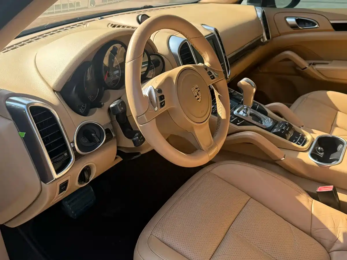 Porsche Cayenne 2011 Cayenne S 4.8L фото 7