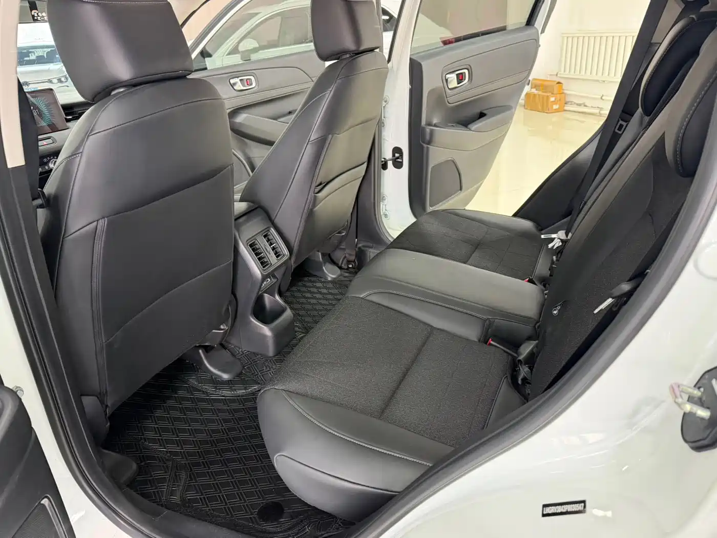 Photo 14 - Honda Vezel