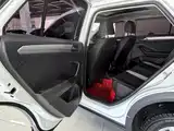 Фото 15 - Volkswagen T-ROC