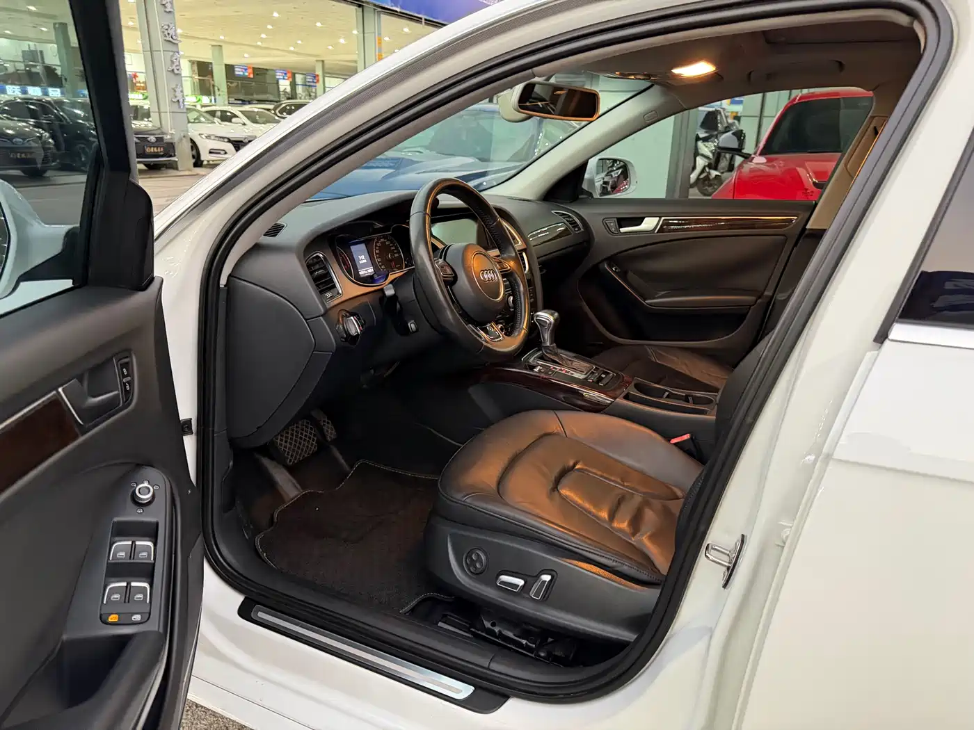 Audi A4L 2015 35 TFSI Auto Comfort фото 7