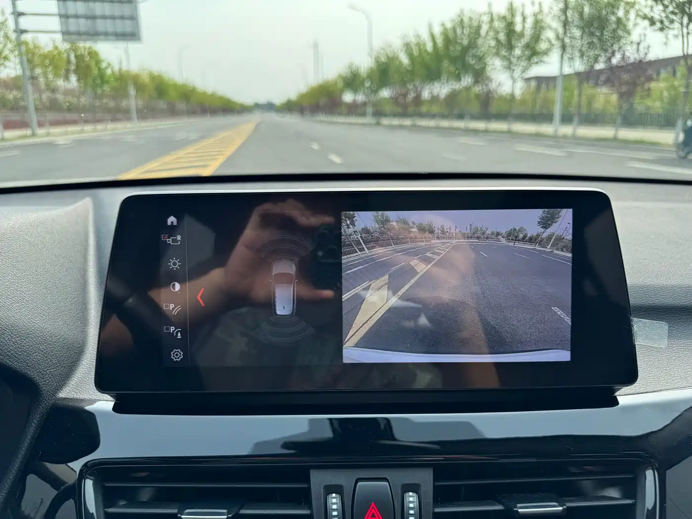 BMW X1 2022 sDrive20Li Premium фото 17