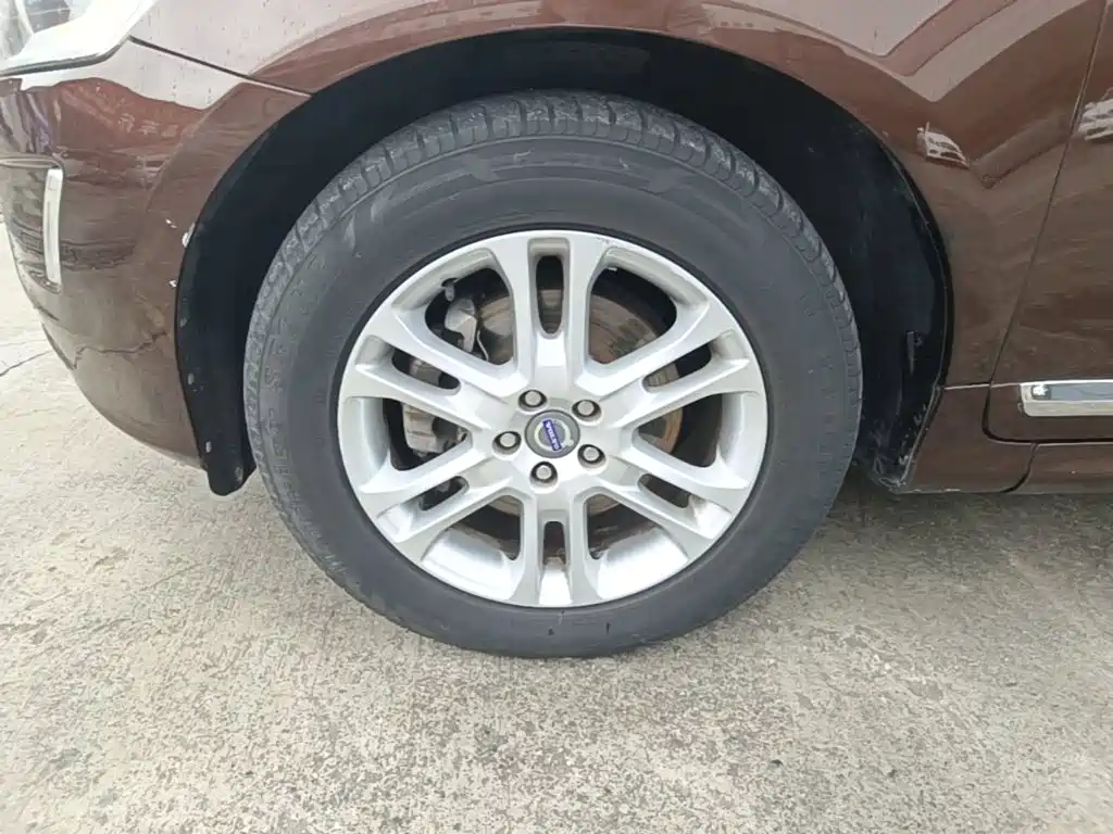 Photo 23 - Volvo XC60