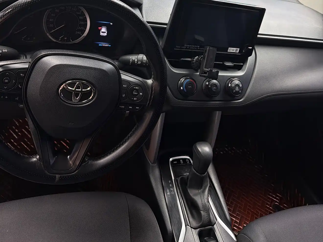 Фото 8 - Toyota Corolla Cross