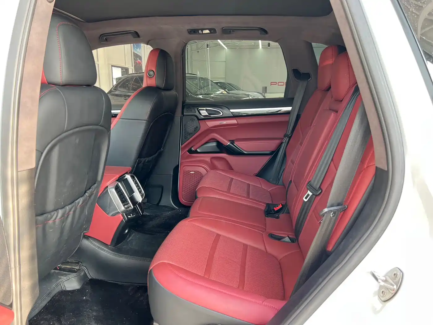 Porsche Cayenne 2011 Cayenne 3.0T фото 8