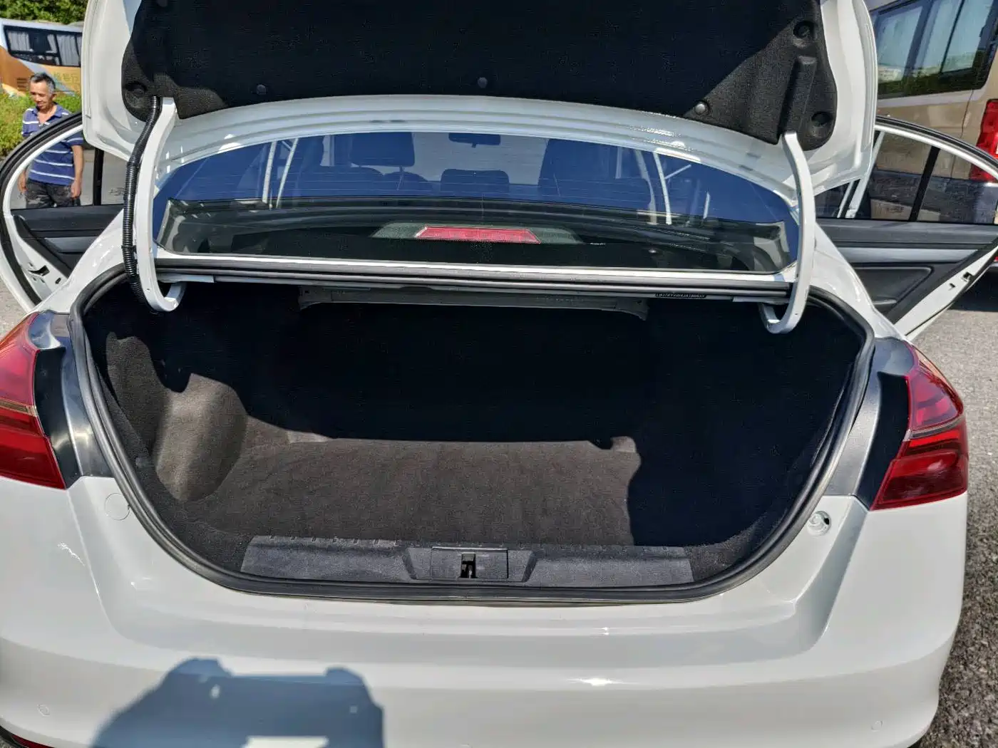 GEELY AUTOMOBILE EMGRAND NEW ENERGY