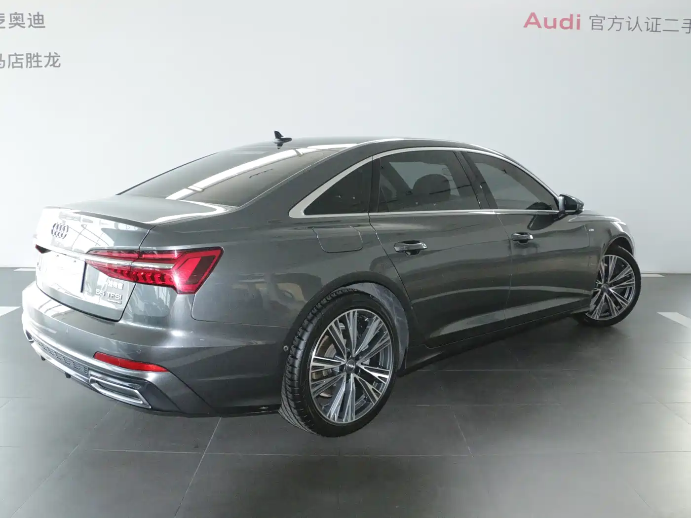 Audi A6L 2021 45 TFSI quattro Exclusive Sport фото 4