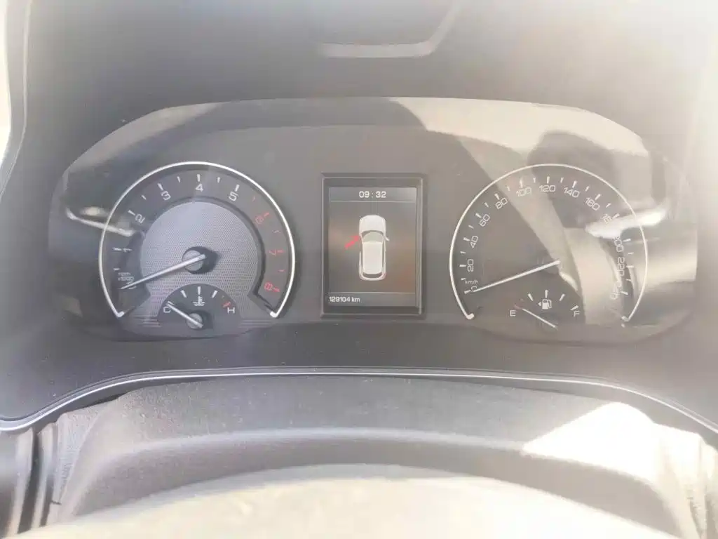 WEY VV5 2017 2017 2.0T Super Luxury Model