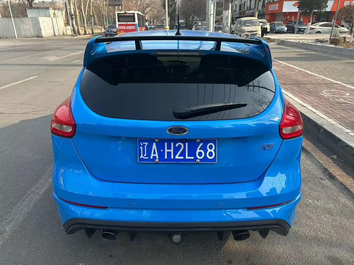 Ford Focus (Import) 2016 2.3T RS Track Edition фото 3
