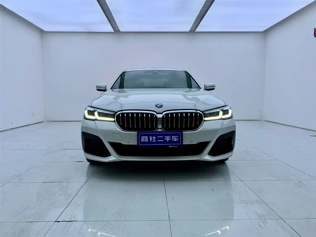 BMW 5 Series 2022 Model Second Facelift 525Li M Sport Package фото 2