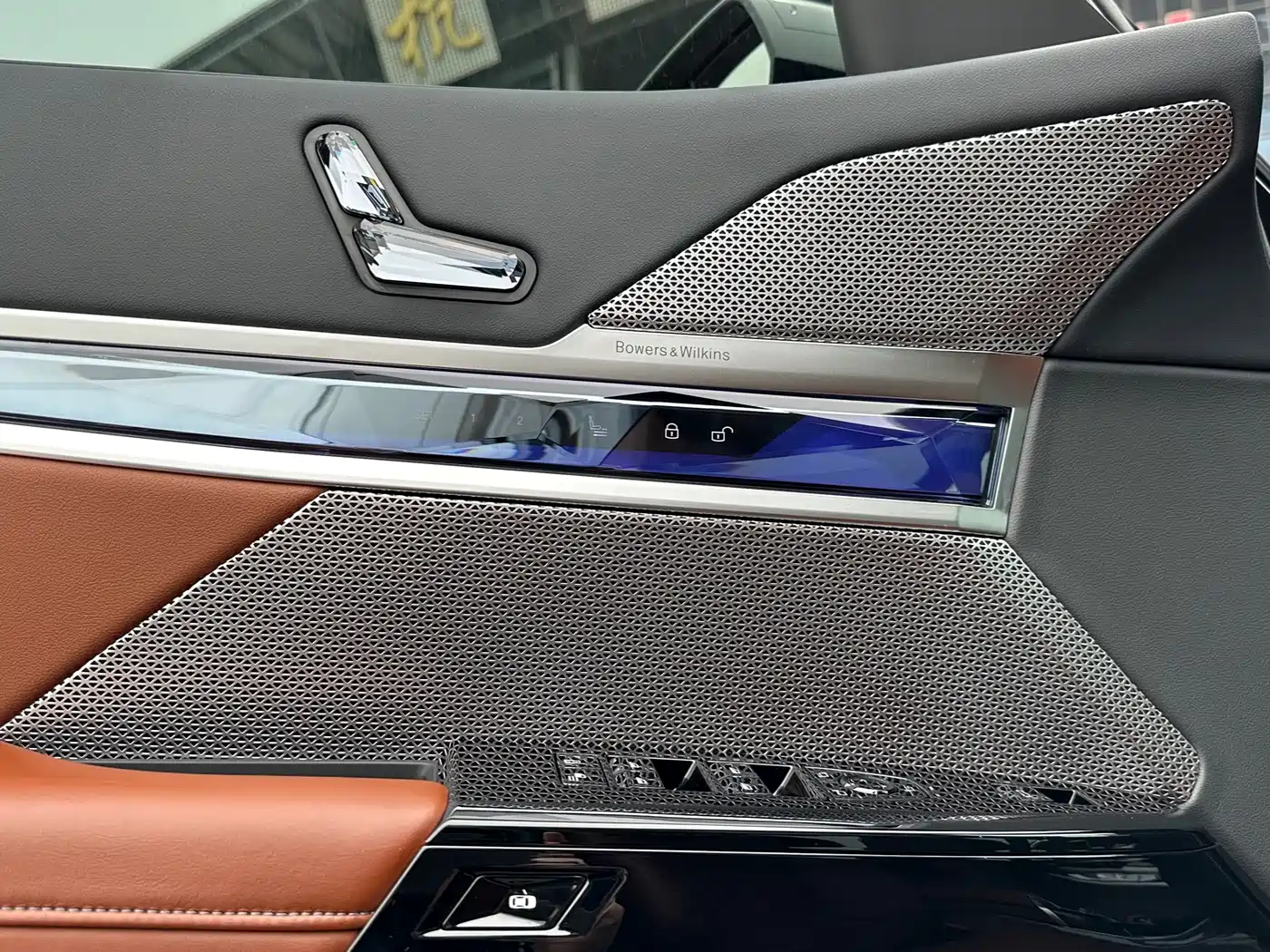 BMW 7 Series 2023 Facelift 740Li Exclusive M Sport Package фото 7