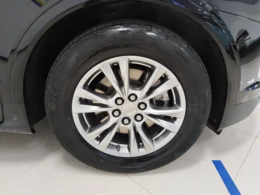 Cadillac XT5 2022 2.0T 2WD Luxury фото 6