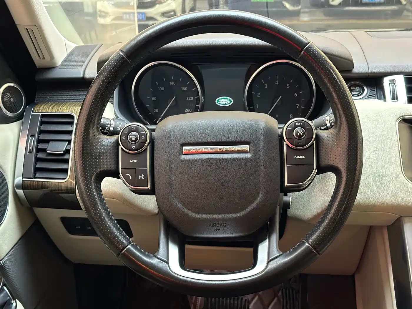 Фото 15 - Land Rover Range Rover Sport