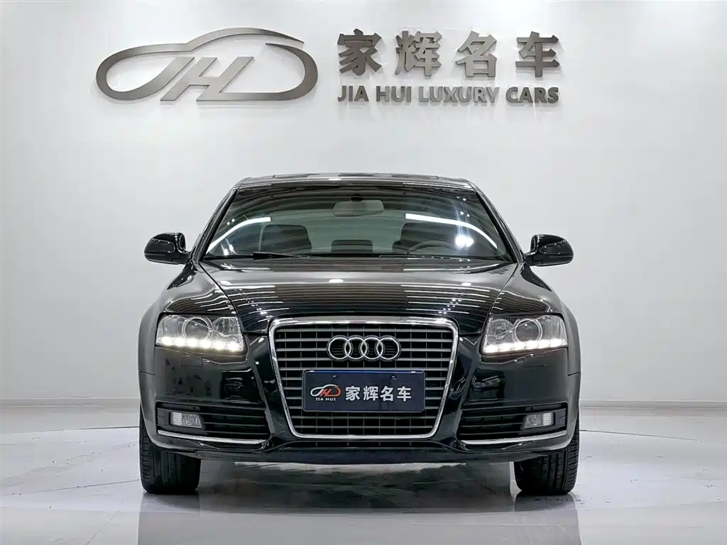 Audi A6L 2011 2.0 TFSI Automatic Comfort фото 2
