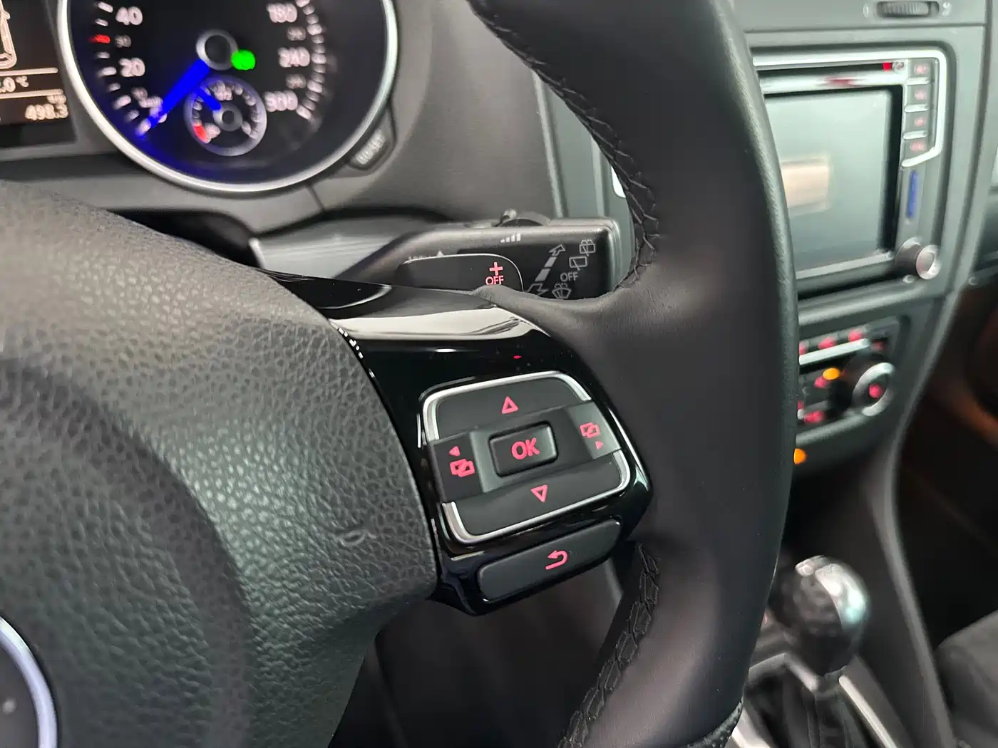 Volkswagen Golf (Import) 2011 2011 2.0TSI R
