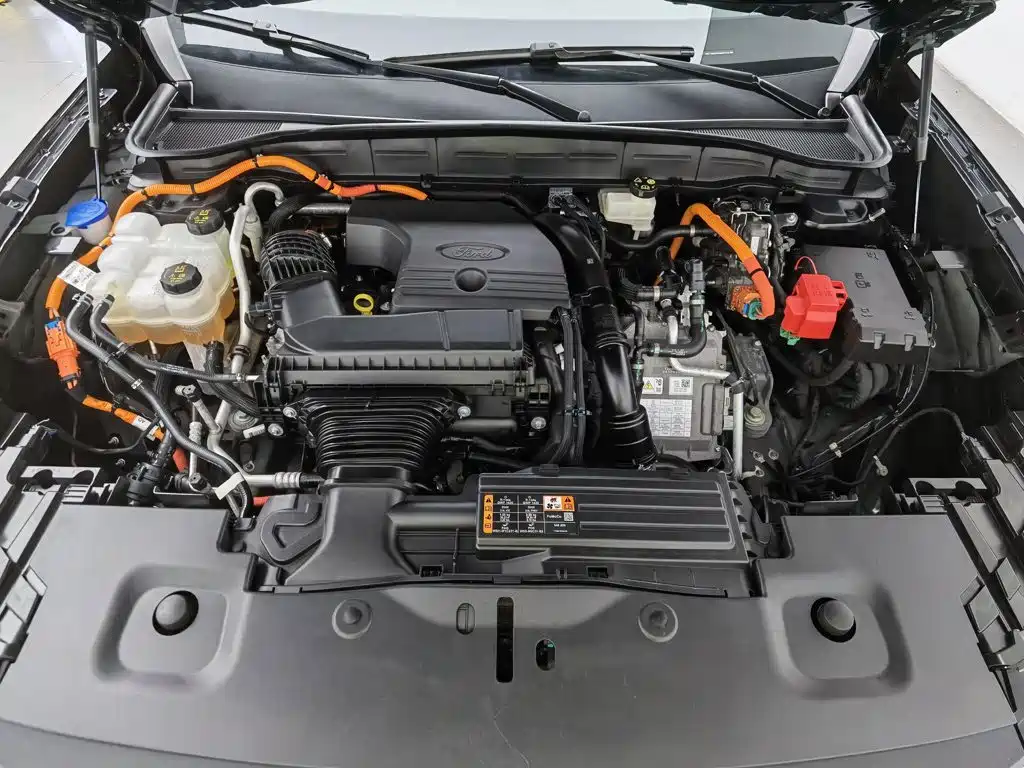 Photo 6 - Ford Edge