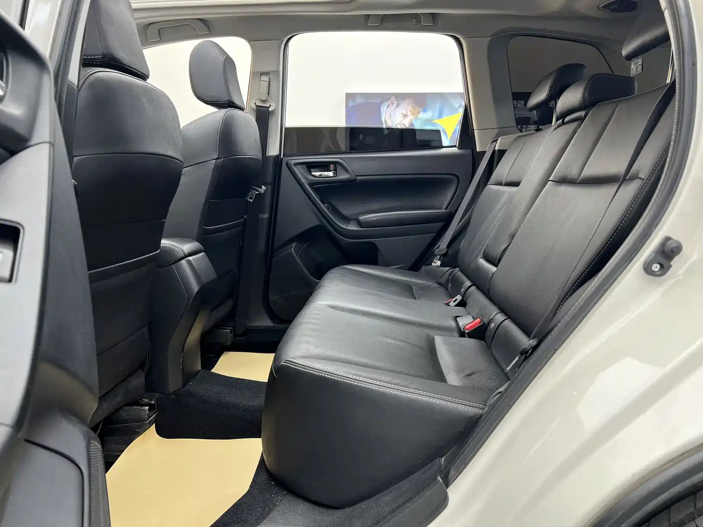 Subaru Forester 2014 2.0i Automatic Luxury Edition фото 5