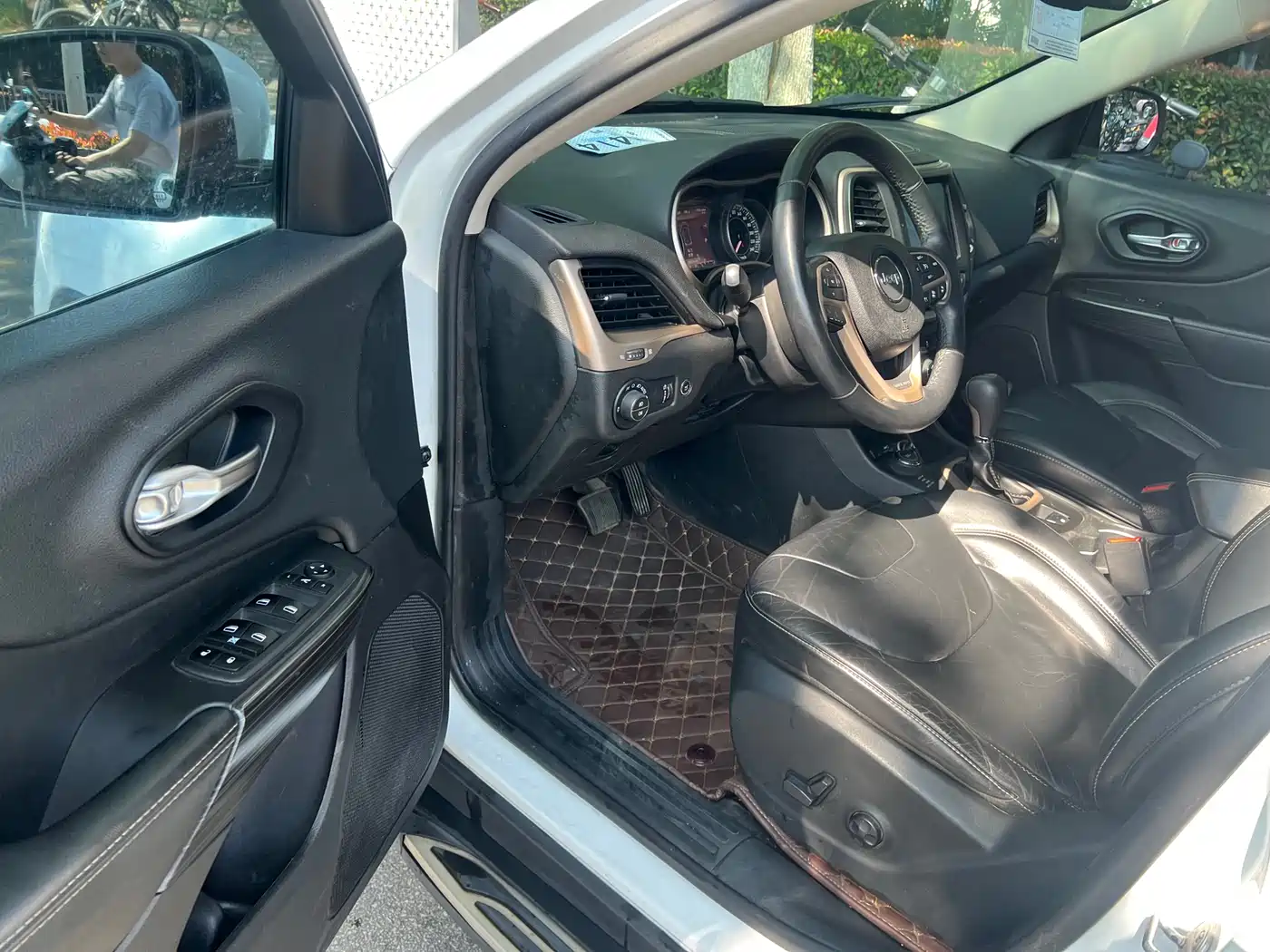 Jeep Cherokee (Import) 2015 2014 2.4L Luxury